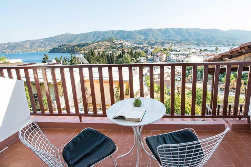 Sophie'S Apartment 1&2 Πόρος Εξωτερικό φωτογραφία